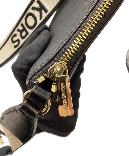 MICHAEL KORS（マイケル・コース）MICHAEL KORS (マイケル・コース) マイケルコース/35S3GTVC5T/ショルダーバッグ ブラック×ゴールドの古着・服飾アイテム