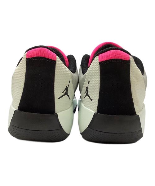 NIKE（ナイキ）NIKE (ナイキ) LUKA .77 PF　バスケットボールシューズ ピンク×ブラック サイズ:27.5㎝の古着・服飾アイテム