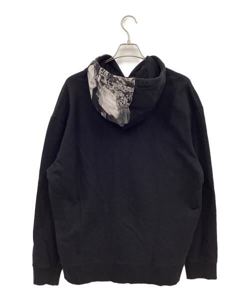 RAF SIMONS（ラフシモンズ）RAF SIMONS (ラフシモンズ) FRED PERRY (フレッドペリー) PRINTED HOODED SWEAT ブラック サイズ:Lの古着・服飾アイテム