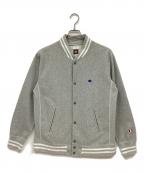 Championチャンピオン）の古着「スタジャン」｜ライトグレー