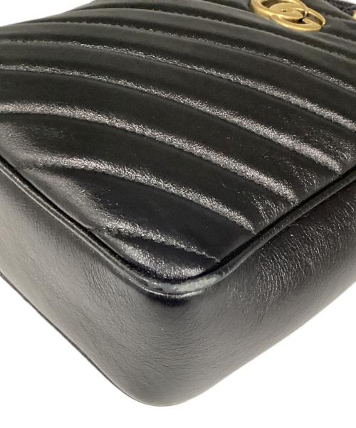 GUCCI（グッチ）GUCCI (グッチ) グッチ/GGマーモント/550155/チェーンショルダーバッグ ブラック×ゴールドの古着・服飾アイテム