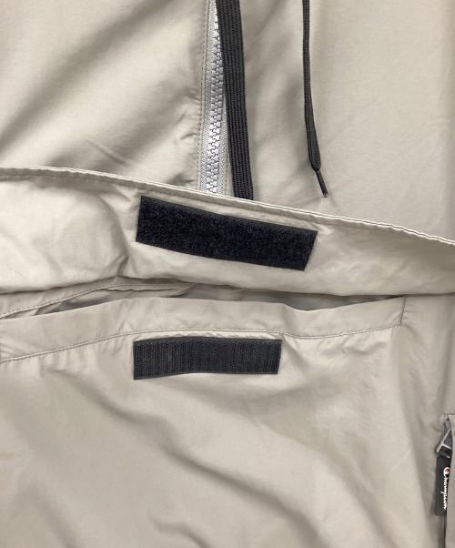 Champion（チャンピオン）Champion (チャンピオン) ナイロンプルオーバーパーカー グレー×ブラック サイズ:Mの古着・服飾アイテム