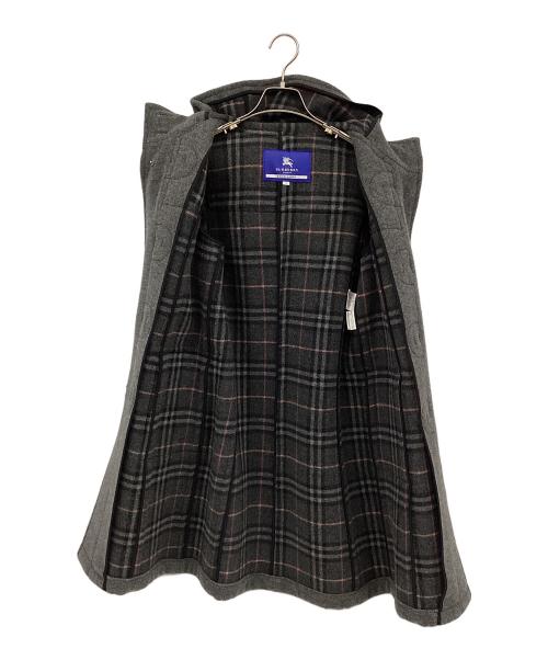 BURBERRY BLUE LABEL（バーバリー ブルー レーベル）BURBERRY BLUE LABEL (バーバリーロンドンブルーレーベル) ダッフルコート グレー サイズ:40の古着・服飾アイテム