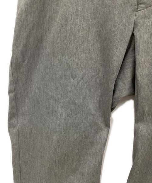 ANREALAGE（アンリアレイジ）ANREALAGE (アンリアレイジ) ロングパンツ グレー サイズ:48の古着・服飾アイテム