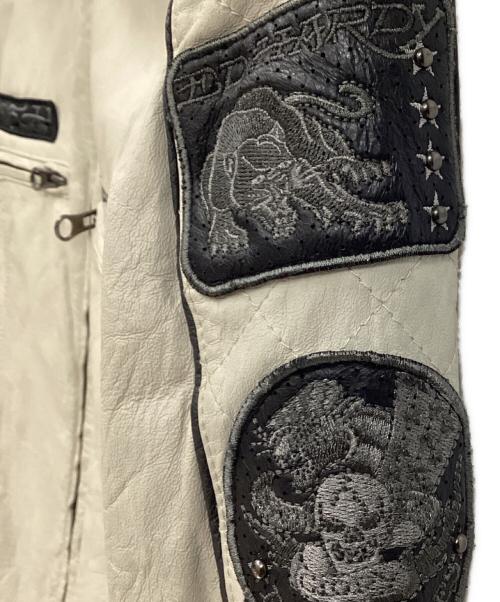 Ed Hardy（エド ハーディー）Ed Hardy (エド ハーディー) レザーライダースジャケット ライトグレー×ブラック サイズ:Mの古着・服飾アイテム
