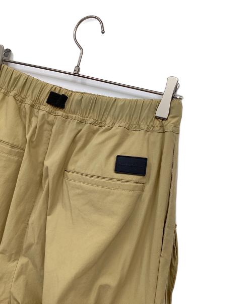 DANKE SCHON（ダンケ シェーン）DANKE SCHON (ダンケ シェーン) マルチポケットナイロンカーゴパンツ ベージュ サイズ:Mの古着・服飾アイテム
