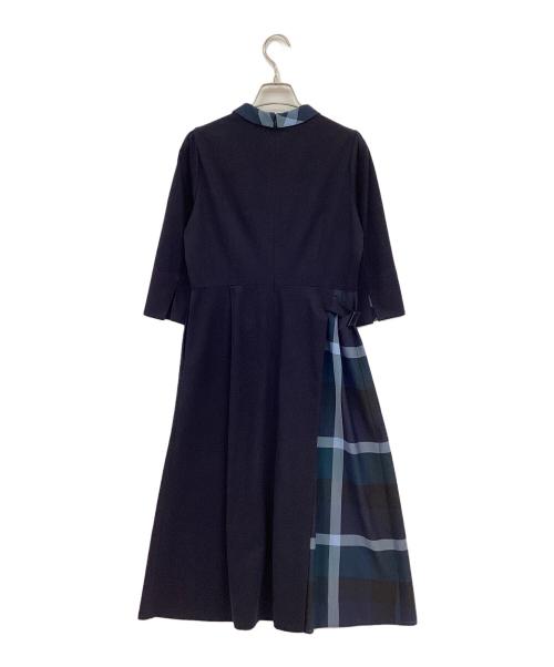 BLUE LABEL CRESTBRIDGE（ブルーレーベルクレストブリッジ）BLUE LABEL CRESTBRIDGE (ブルーレーベルクレストブリッジ) 天竺パーシャルチェックドレス ネイビー×グリーン サイズ:36の古着・服飾アイテム