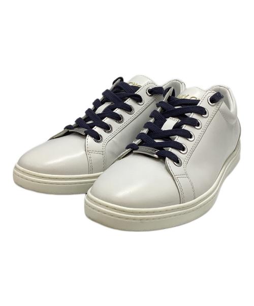 JIMMY CHOO（ジミーチュウ）JIMMY CHOO (ジミーチュウ) ローカットスニーカー ホワイト サイズ:42の古着・服飾アイテム