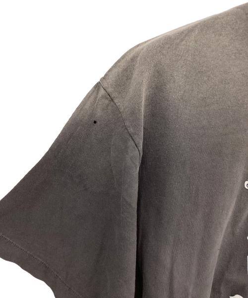 SAINT Mxxxxxx（セントマイケル）SAINT Mxxxxxx (セントマイケル) NEIGHBORHOOD (ネイバーフッド) STHD.SS TEE PRAY グレー サイズ:XXLの古着・服飾アイテム