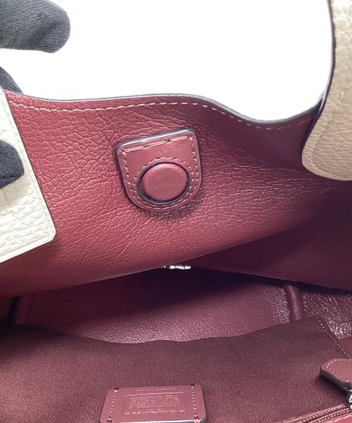 COACH（コーチ）COACH (コーチ) コーチ/ハンナ/CR168/2WAYショルダーバッグ アイボリーの古着・服飾アイテム