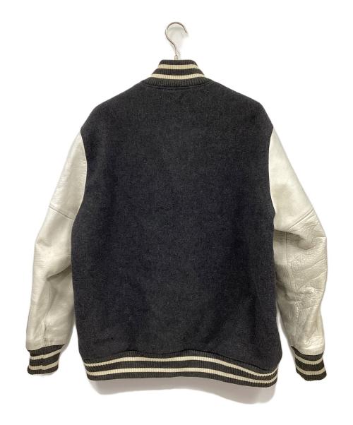 SWAGGER（スワッガー）SWAGGER (スワッガー) スタジャン グレー×ホワイト サイズ:表記無しの古着・服飾アイテム