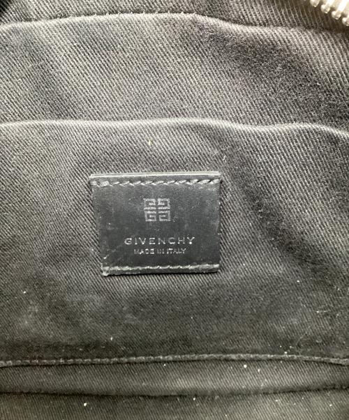 GIVENCHY（ジバンシィ）GIVENCHY (ジバンシィ) ジバンシィ/ショルダーバッグ ブラック×ホワイトの古着・服飾アイテム