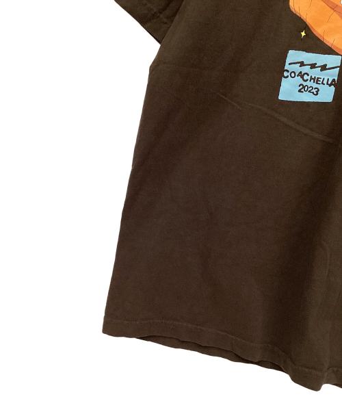 bud banny（バッドバニー）bud banny (バッドバニー) Coachella 半袖カットソー ブラウン サイズ:XLの古着・服飾アイテム