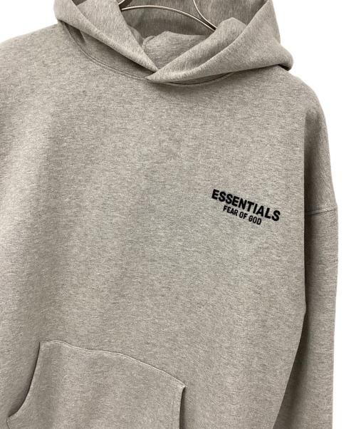 FOG ESSENTIALS（フィアオブゴッド エッセンシャル）FOG ESSENTIALS (フィアオブゴッド エッセンシャル) プルオーバーパーカー グレー サイズ:Lの古着・服飾アイテム