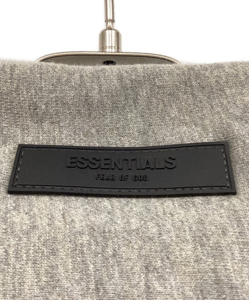 FOG ESSENTIALS（フィアオブゴッド エッセンシャル）FOG ESSENTIALS (フィアオブゴッド エッセンシャル) プルオーバーパーカー グレー サイズ:Lの古着・服飾アイテム