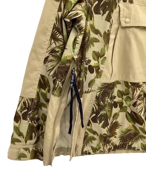 The Duffer of ST.George（ザ ダファーオブセントジョージ）The Duffer of ST.George (ザ ダファーオブセントジョージ) ボタニカル柄パーカー ベージュ×オリーブ サイズ:Lの古着・服飾アイテム