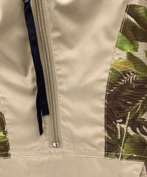 The Duffer of ST.George（ザ ダファーオブセントジョージ）The Duffer of ST.George (ザ ダファーオブセントジョージ) ボタニカル柄パーカー ベージュ×オリーブ サイズ:Lの古着・服飾アイテム