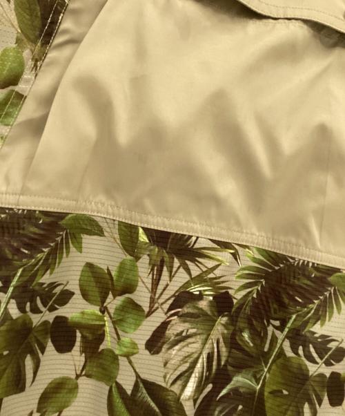 The Duffer of ST.George（ザ ダファーオブセントジョージ）The Duffer of ST.George (ザ ダファーオブセントジョージ) ボタニカル柄パーカー ベージュ×オリーブ サイズ:Lの古着・服飾アイテム