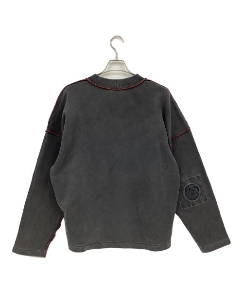 DIESEL（ディーゼル）DIESEL (ディーゼル) クルーネックスウェット グレー×レッド サイズ:Mの古着・服飾アイテム