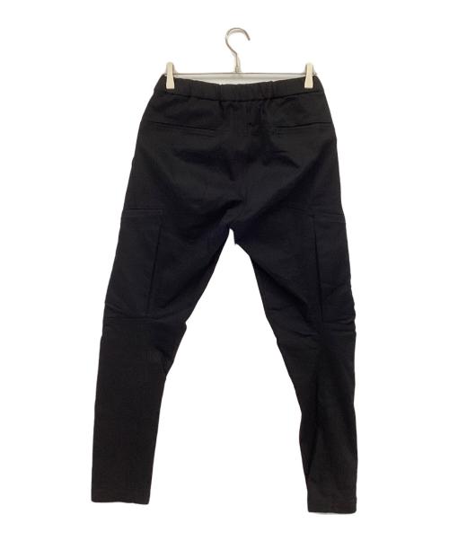 ATTACHMENT（アタッチメント）ATTACHMENT (アタッチメント) ラバーストレッチツイルイージーカーゴパンツ ブラック サイズ:2の古着・服飾アイテム