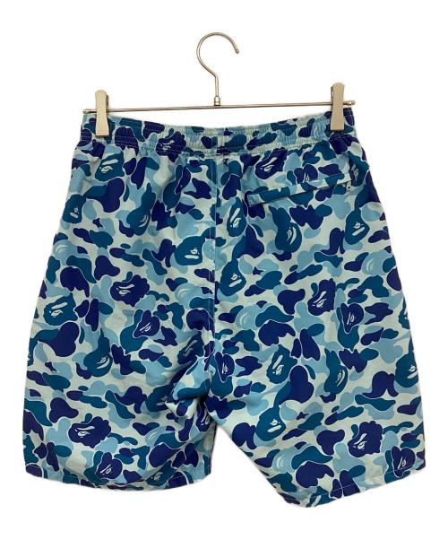 A BATHING APE（アベイシングエイプ）A BATHING APE (アベイシングエイプ) Camo Beach Shorts ブルー サイズ:Mの古着・服飾アイテム