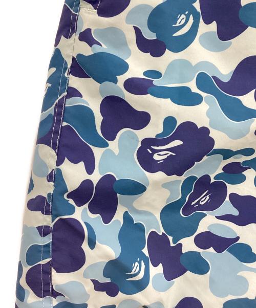 A BATHING APE（アベイシングエイプ）A BATHING APE (アベイシングエイプ) Camo Beach Shorts ブルー サイズ:Mの古着・服飾アイテム