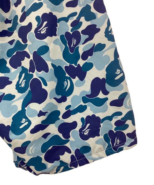 A BATHING APE（アベイシングエイプ）A BATHING APE (アベイシングエイプ) Camo Beach Shorts ブルー サイズ:Mの古着・服飾アイテム