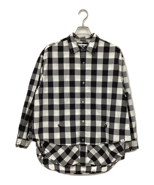 CMF OUTDOOR GARMENT（コンフィーアウトドアガーメント）CMF OUTDOOR GARMENT (コンフィーアウトドアガーメント) NEWSPAPER SHIRTS ブラック×ホワイト サイズ:Mの古着・服飾アイテム