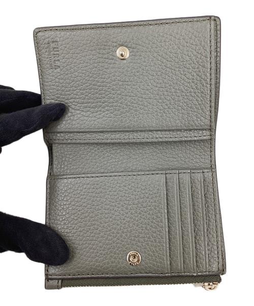 FURLA（フルラ）FURLA (フルラ) フルラ/PC09RZY/2つ折り財布 カーキの古着・服飾アイテム