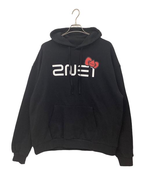 2NE1（トゥエニィワン）2NE1 (トゥエニィワン) HELLO KITTY (ハローキティ) プルオーバーパーカー ブラック サイズ:Lの古着・服飾アイテム
