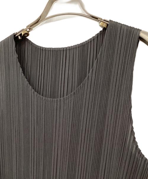 PLEATS PLEASE（プリーツプリーズ）PLEATS PLEASE (プリーツプリーズ) ノースリーブカットソー グレー サイズ:4の古着・服飾アイテム