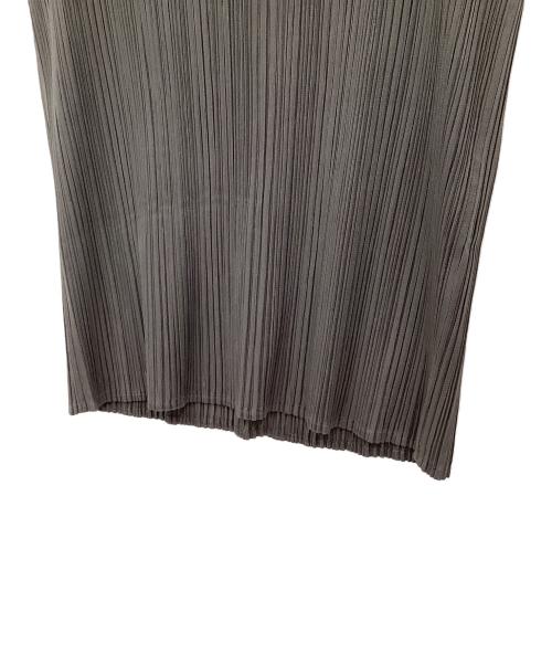 PLEATS PLEASE（プリーツプリーズ）PLEATS PLEASE (プリーツプリーズ) ノースリーブカットソー グレー サイズ:4の古着・服飾アイテム
