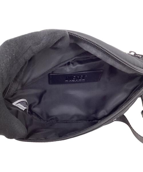 DIESEL（ディーゼル）DIESEL (ディーゼル) ディーゼル/X09554/ボディバッグ ブラックの古着・服飾アイテム