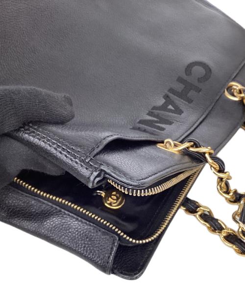 CHANEL（シャネル）CHANEL (シャネル) シャネル/ロゴ刺繍チェーントートバッグ ブラック×ゴールドの古着・服飾アイテム