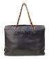 CHANEL（シャネル）の古着「シャネル/ロゴ刺繍チェーントートバッグ」｜ブラック×ゴールド