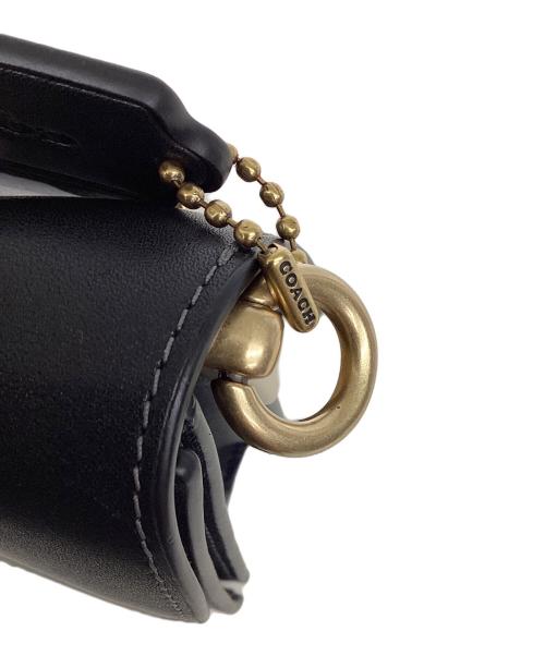 COACH（コーチ）COACH (コーチ) コーチ/CY919/チェーンタビーショルダーバッグ ブラック×ゴールドの古着・服飾アイテム
