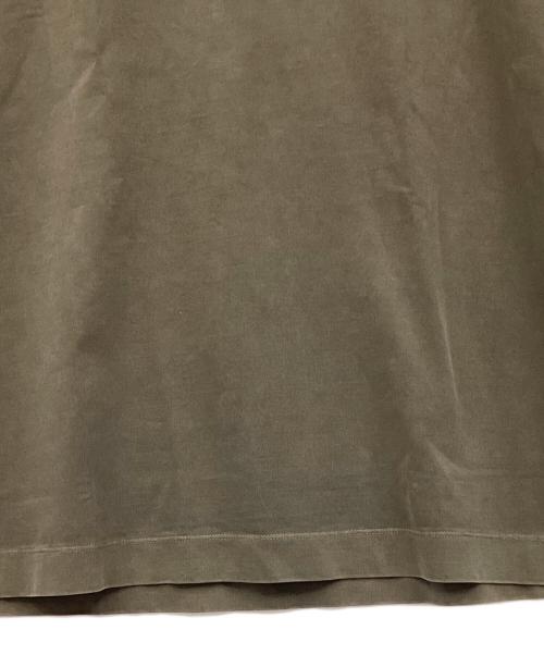 ANOTHER OFFICE（アナザーオフィス）ANOTHER OFFICE (アナザーオフィス) Tシャツ オリーブ サイズ:2 未使用品の古着・服飾アイテム