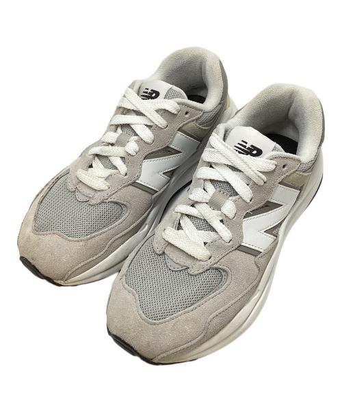 NEW BALANCE（ニューバランス）NEW BALANCE (ニューバランス) ユニセックス大人 M5740 57/40 グレー×ホワイト サイズ:23㎝の古着・服飾アイテム