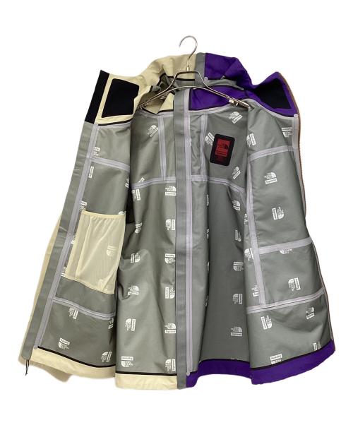 THE NORTH FACE（ザ ノース フェイス）THE NORTH FACE (ザ ノース フェイス) SUPREME (シュプリーム) スプリットテイプトシームシェルジャケット パープル×アイボリー サイズ:XLの古着・服飾アイテム