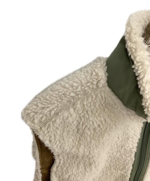 Patagonia（パタゴニア）Patagonia (パタゴニア) レトロXベスト ベージュ×グリーン サイズ:XL(14)の古着・服飾アイテム
