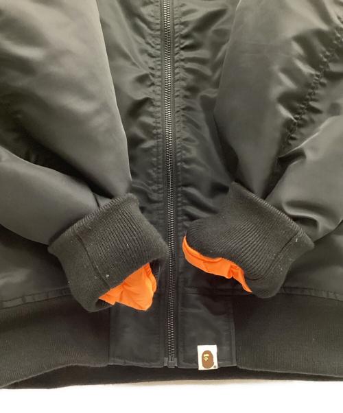 A BATHING APE（アベイシングエイプ）A BATHING APE (アベイシングエイプ) MA-1ジャケット ブラック×オレンジ サイズ:2XLの古着・服飾アイテム
