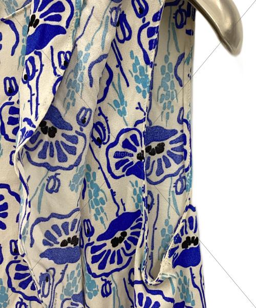 PRADA（プラダ）PRADA (プラダ) フリルノースリーブブラウス ブルー×ホワイト サイズ:40の古着・服飾アイテム