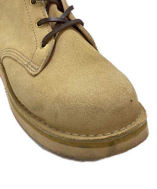 Danner（ダナー）Danner (ダナー) スウェードチャッカブーツ ベージュ サイズ:UK9の古着・服飾アイテム