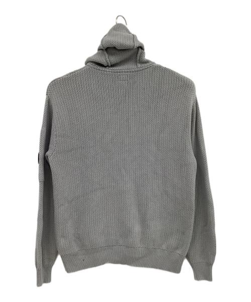 C.P COMPANY（シーピーカンパニー）C.P COMPANY (シーピーカンパニー) 厚手ニット ライトグレー サイズ:Mの古着・服飾アイテム