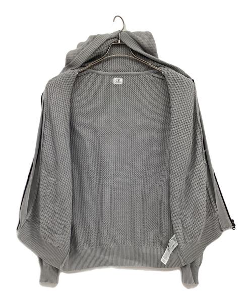 C.P COMPANY（シーピーカンパニー）C.P COMPANY (シーピーカンパニー) 厚手ニット ライトグレー サイズ:Mの古着・服飾アイテム