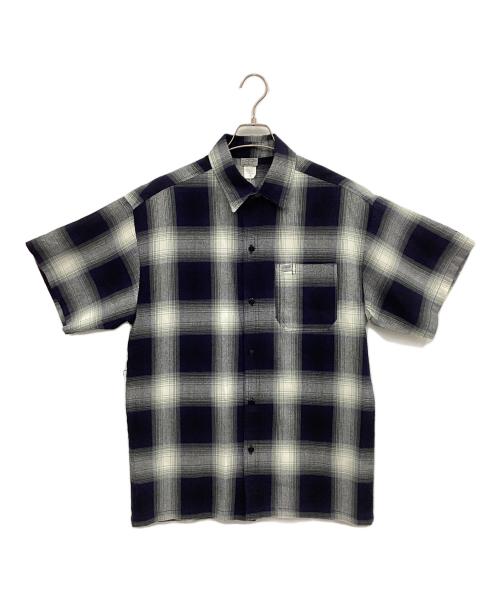 CalTop（キャルトップ）CalTop (キャルトップ) 半袖シャツ ホワイト×ネイビー サイズ:Ｓの古着・服飾アイテム