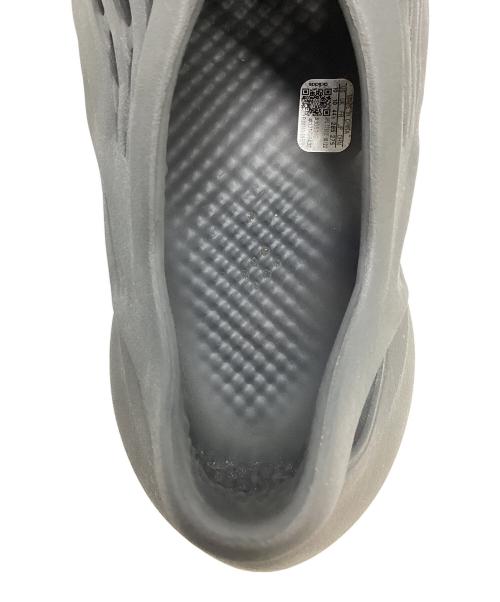 adidas（アディダス）adidas (アディダス) ラバーサンダル グレー サイズ:27.5cmの古着・服飾アイテム
