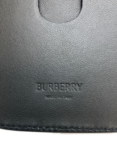 BURBERRY（バーバリー）BURBERRY (バーバリー) バーバリー/8104045/マグネティックカードケース ブラウンの古着・服飾アイテム