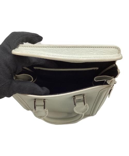 ALEXANDER McQUEEN（アレキサンダーマックイーン）ALEXANDER McQUEEN (アレキサンダーマックイーン) アレキサンダーマックイーン/2WAYショルダーバッグ ライトグレーの古着・服飾アイテム