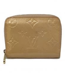 LOUIS VUITTON（ルイ ヴィトン）の古着「ルイ ヴィトン/ヴェルニ/M90203/小銭入れ」｜ベージュ